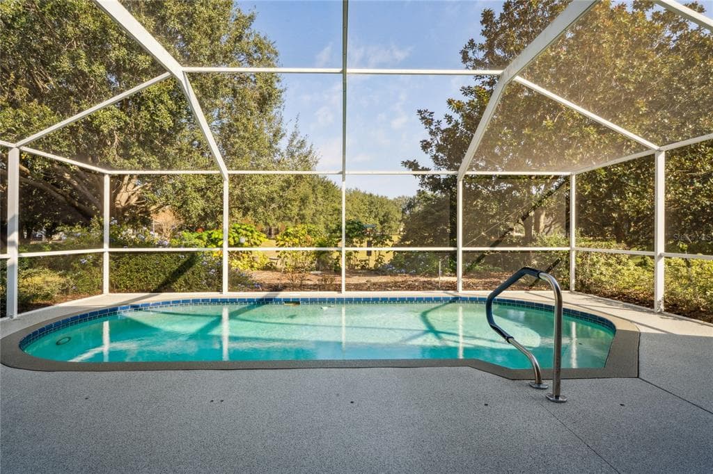 322 GREENWICH Circle, SPRING HILL, FL 34609 photo 2