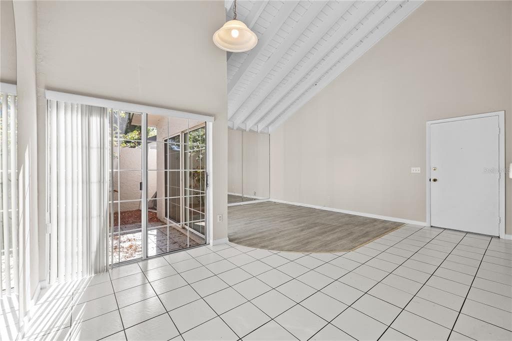 2762 HAVERHILL COURT Unit 41D, CLEARWATER, FL 33761 photo 5