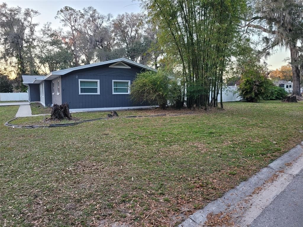 4002 THONOTOSASSA Road, PLANT CITY, FL 33565 photo 3