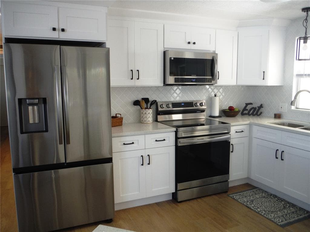 91 REDWOOD DRIVE Unit 7, SAFETY HARBOR, FL 34695 photo 3