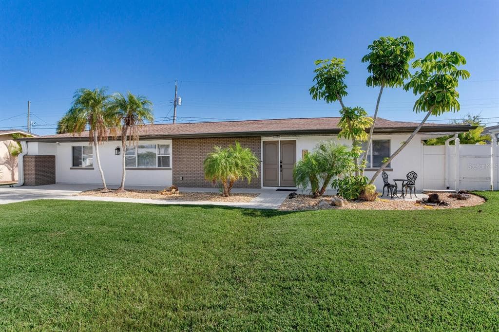 5028 42ND Street, Street PETERSBURG, FL 33711 photo 3