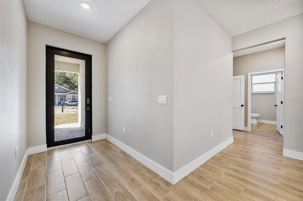 4015 29TH STREET, TAMPA, FL 33610 photo 5