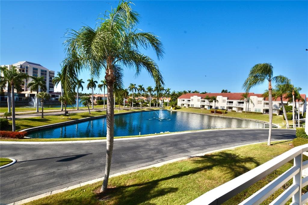 6047 BAHIA DEL MAR BOULEVARD Unit 264, Street PETERSBURG, FL 33715 photo 2