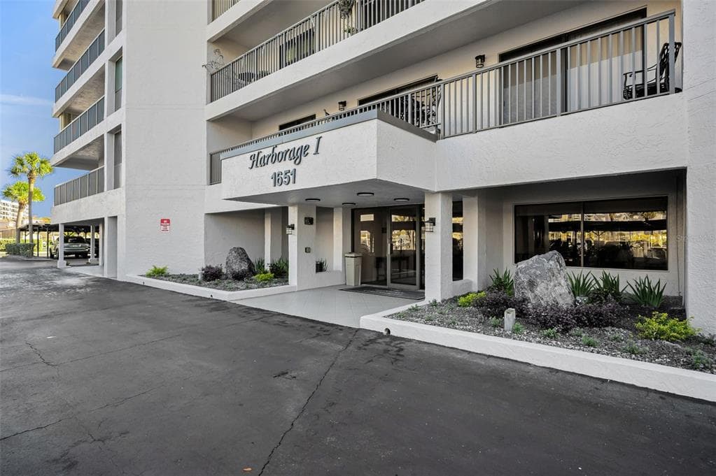 1651 SAND KEY ESTATES COURT, Unit# 44, CLEARWATER BEACH, FL, 33767 photo 4