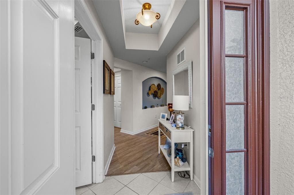 810 LANTERN WAY, CLEARWATER, FL 33765 photo 4