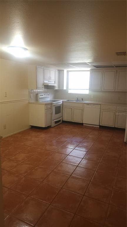 14460 REUTER STRASSE CIRCLE Unit 718, TAMPA, FL 33613 photo 5