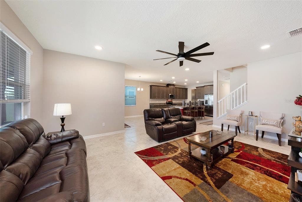 4923 EAGLE ROCK Drive, WIMAUMA, FL 33598 photo 5