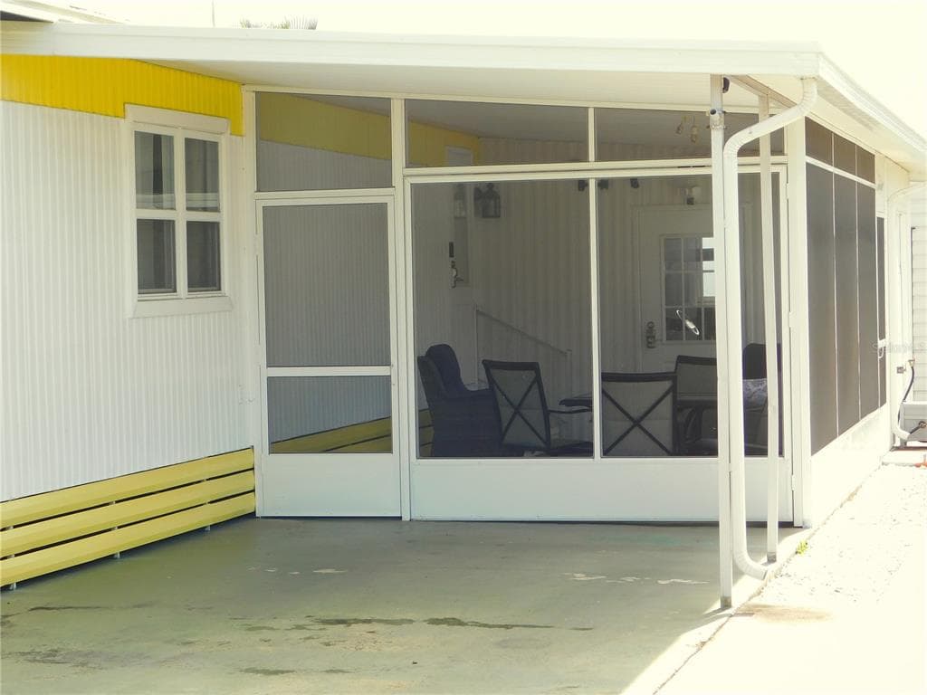 37320 8TH AVENUE, ZEPHYRHILLS, FL 33542 photo 2