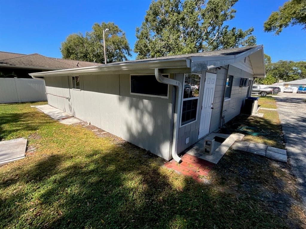 9004 CLUSTER AVENUE, TAMPA, FL 33615 photo 5