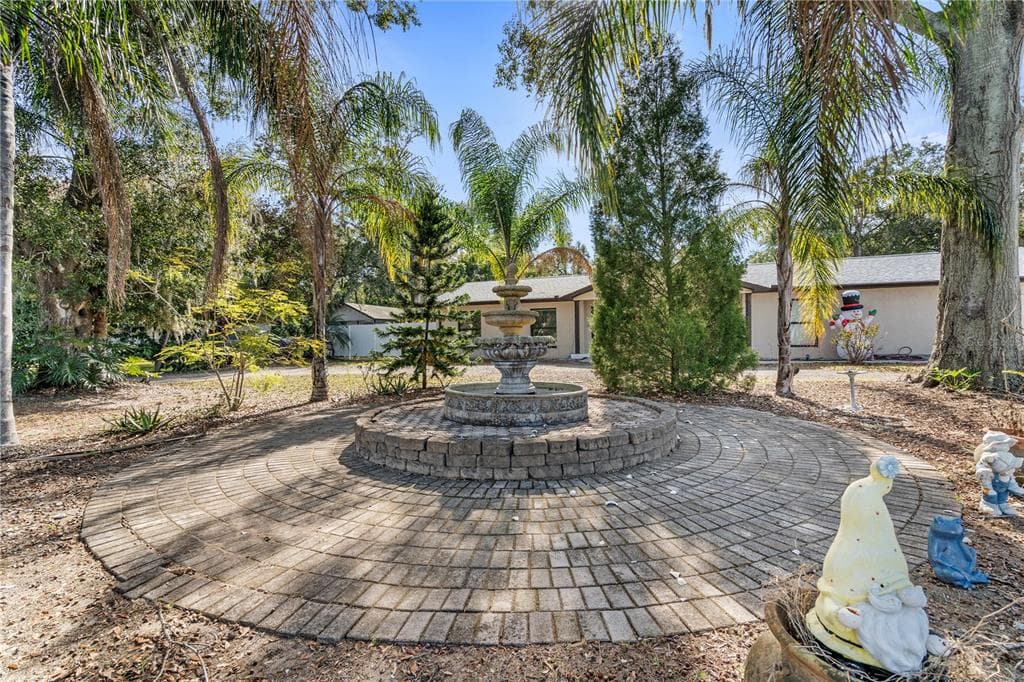 905 BAMA ROAD, BRANDON, FL 33511