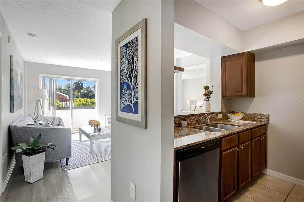 406 CEDAR AVENUE Unit 104, TAMPA, FL 33606 photo 3