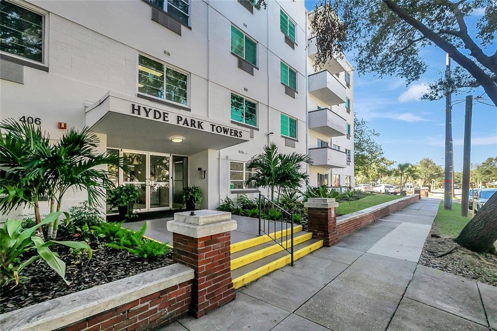 406 CEDAR AVENUE Unit 104, TAMPA, FL 33606