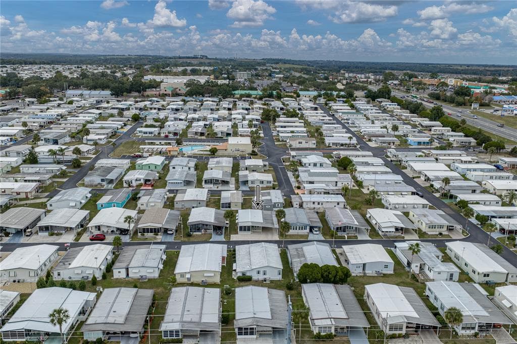 37843 BARCELONA AVENUE, ZEPHYRHILLS, FL 33541 photo 2