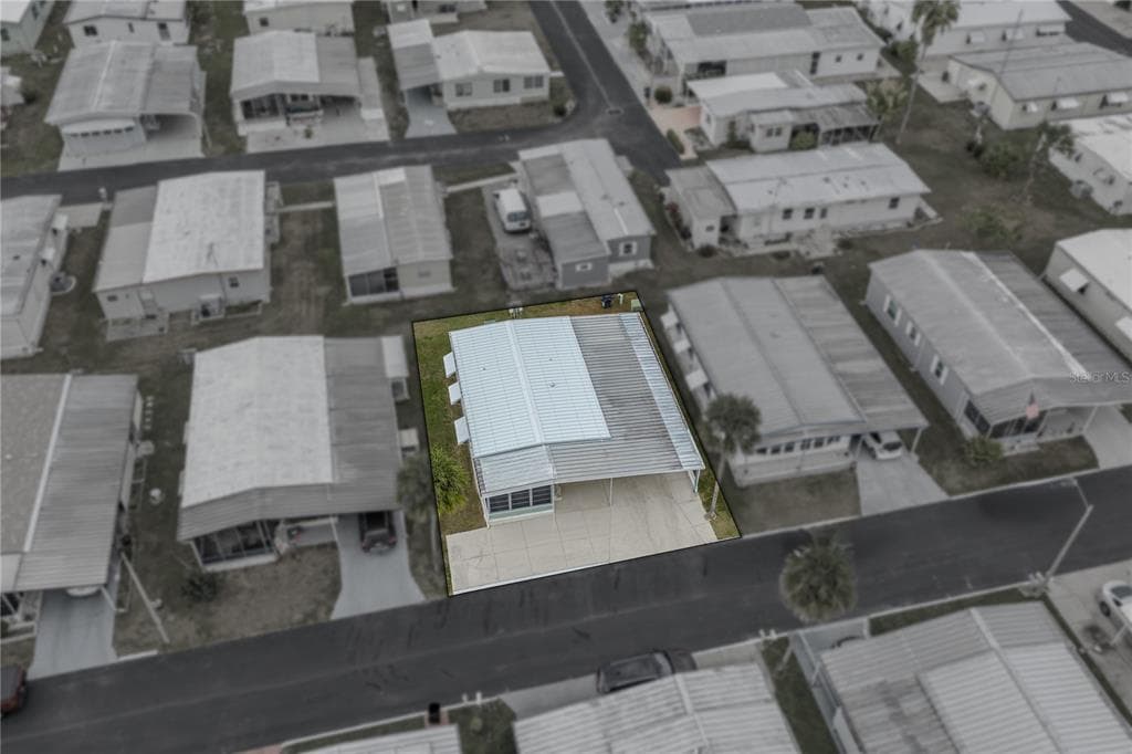 37843 BARCELONA AVENUE, ZEPHYRHILLS, FL 33541 photo 3