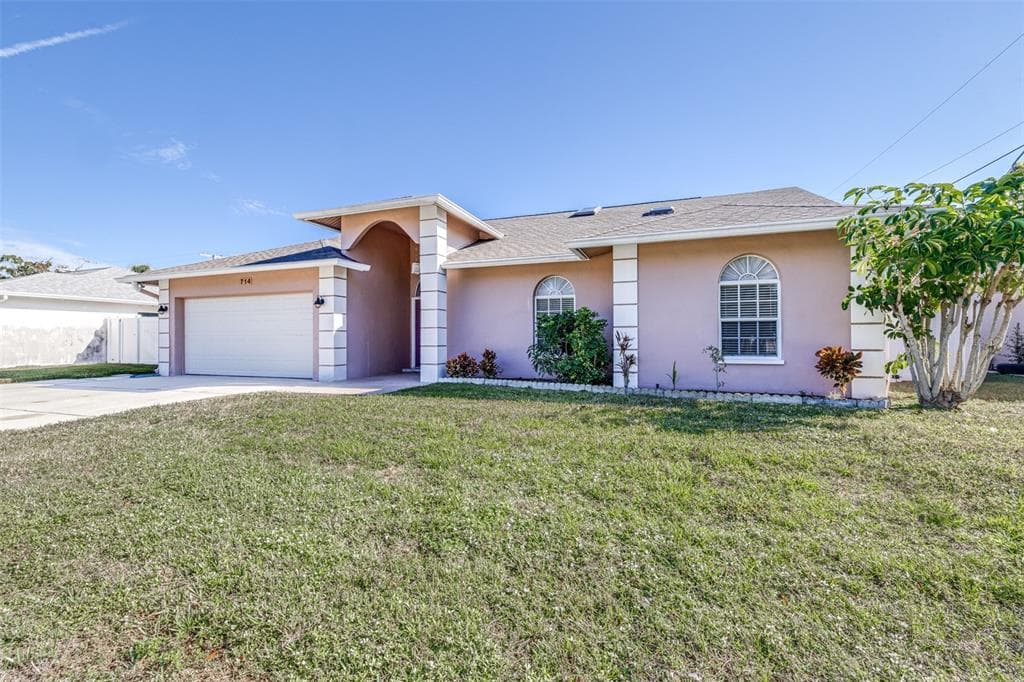 714 CHARLOTTE AVENUE, TARPON SPRINGS, FL 34689 photo 3