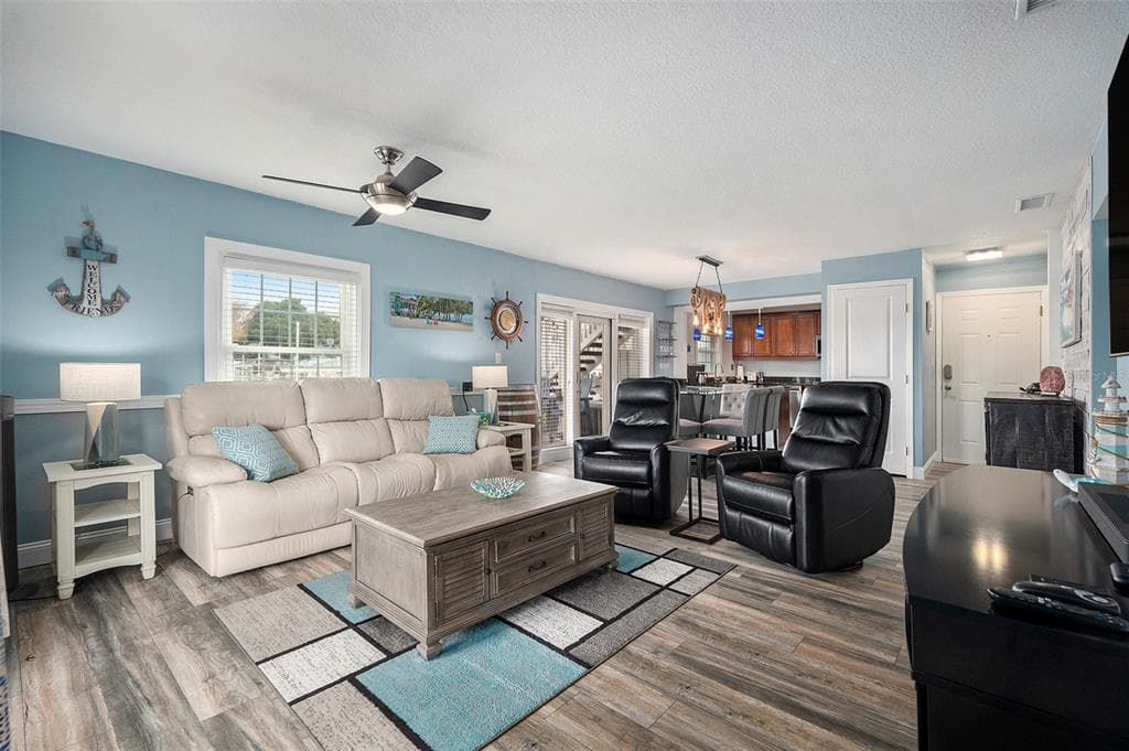 5134 SALMON Drive Unit A, Street PETERSBURG, FL 33705 photo 5