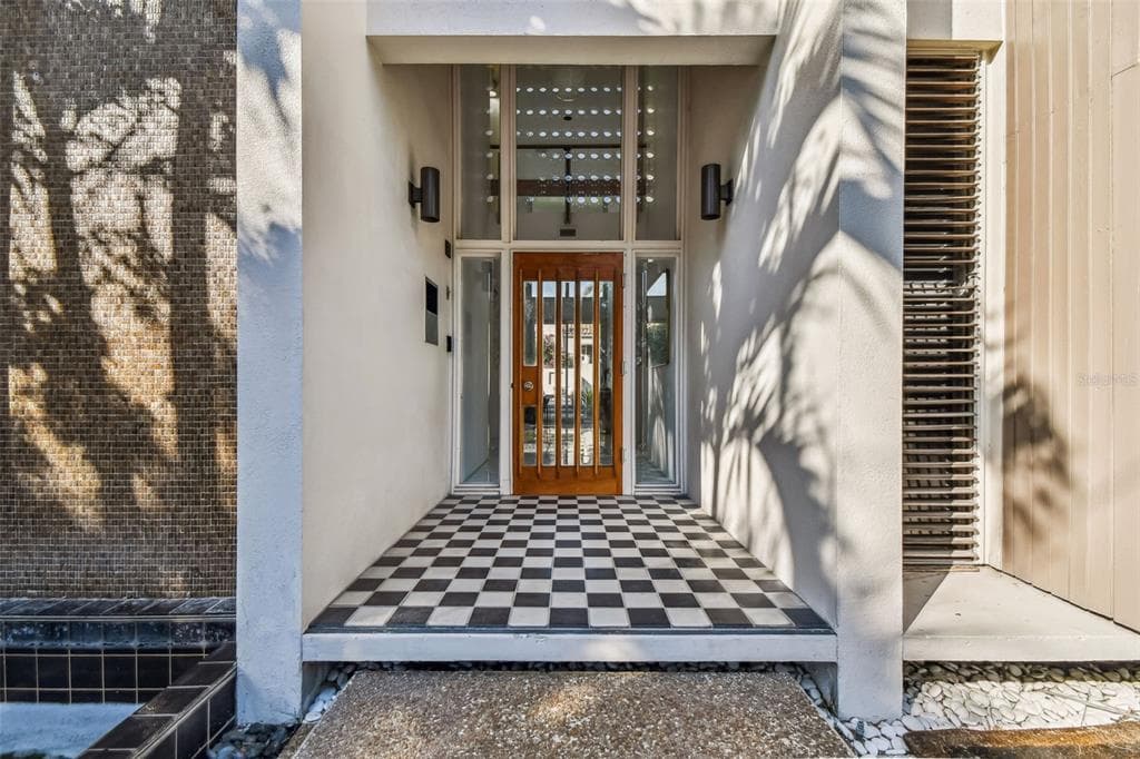 41 BERING STREET, TAMPA, FL, 33606 photo 3