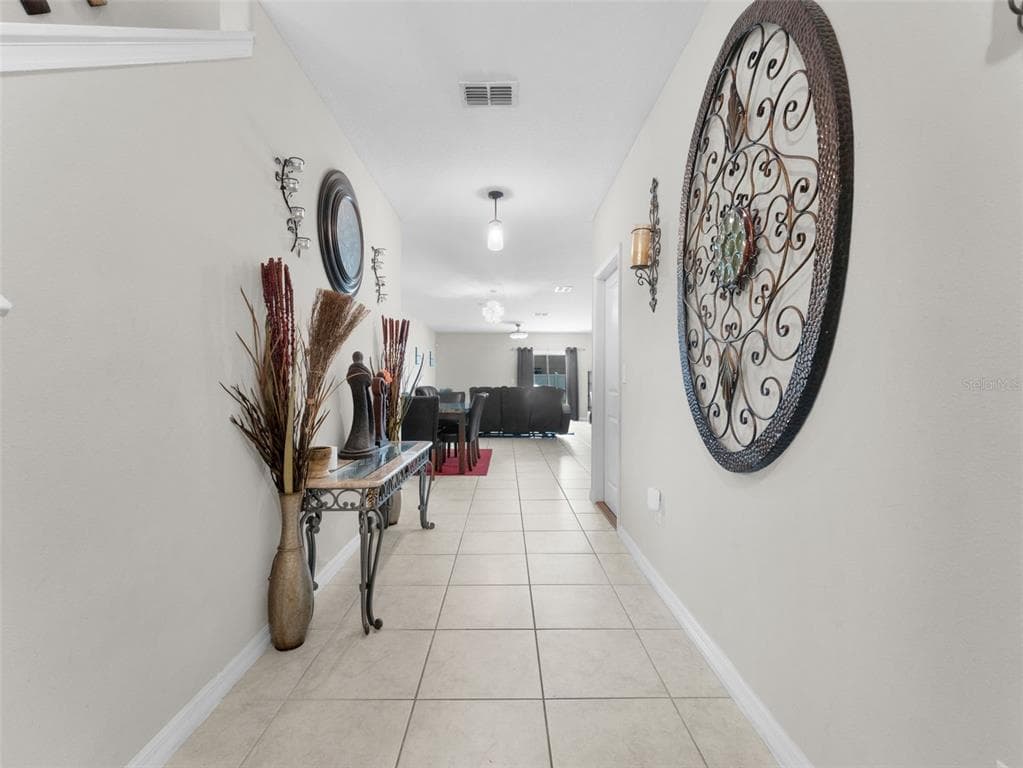 6959 KING CREEK DRIVE, SUN CITY CENTER, FL 33573 photo 3