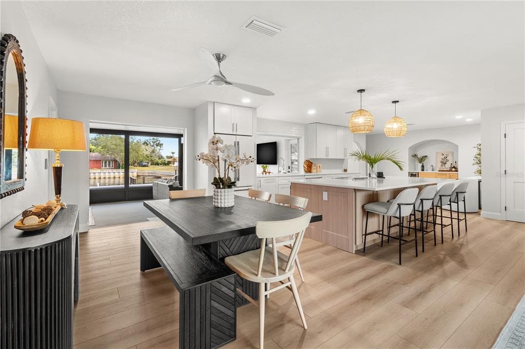 2000 KANSAS AVENUE, ST PETERSBURG, FL, 33703 photo 4