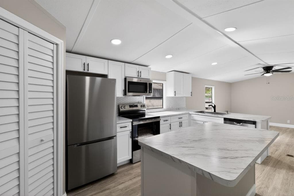 9528 XENIA STREET, NEW PORT RICHEY, FL 34654 photo 4