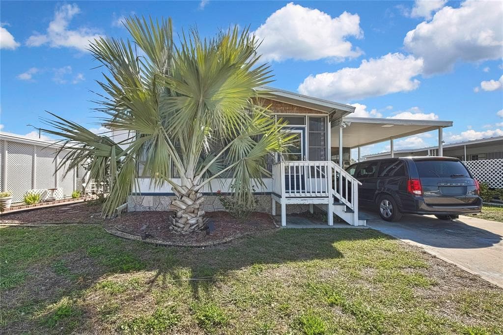 2400 LEMUR DRIVE, HOLIDAY, FL 34690