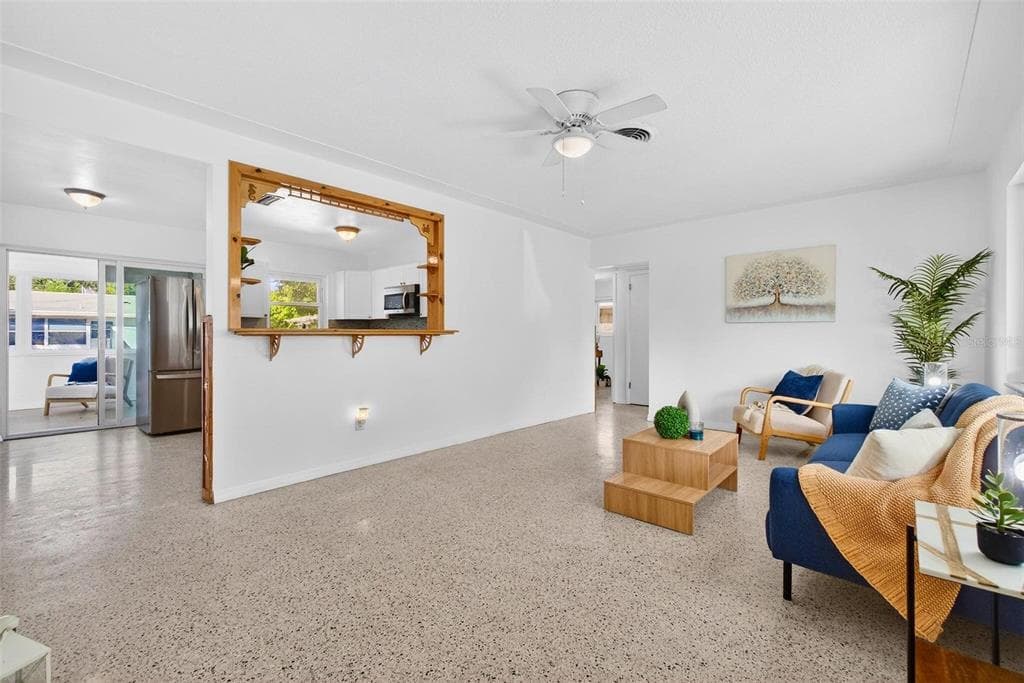 7095 40TH AVENUE, Street PETERSBURG, FL 33709 photo 2