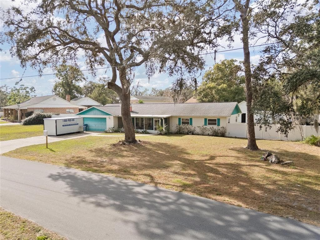 4871 MOCKINGBIRD DRIVE, DADE CITY, FL 33523 photo 3