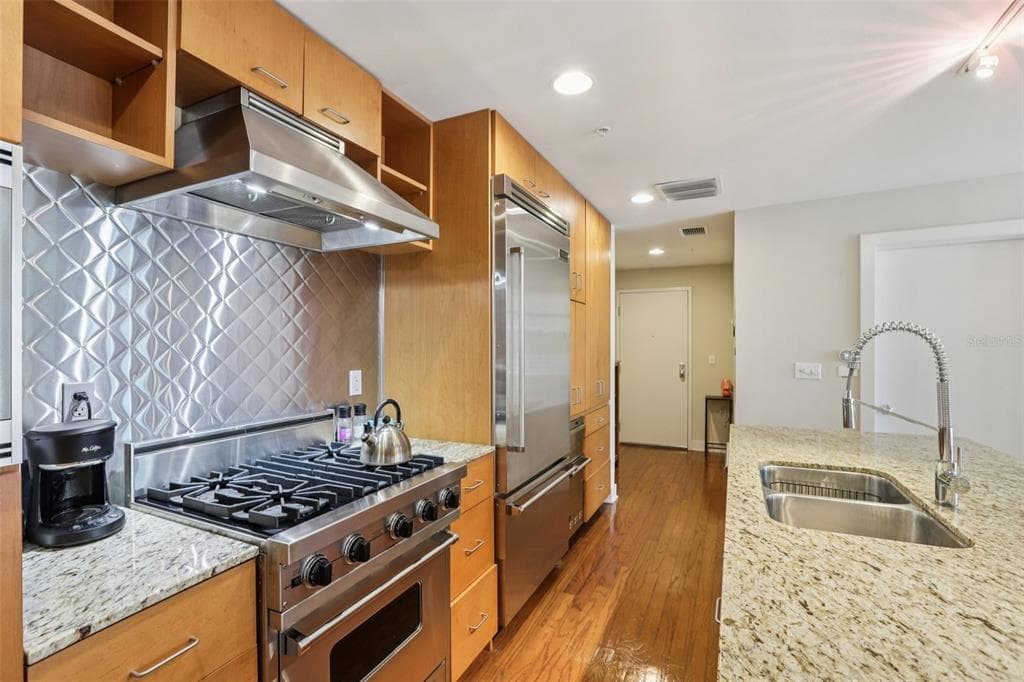 1120 KENNEDY BOULEVARD Unit 730, TAMPA, FL 33602 photo 3