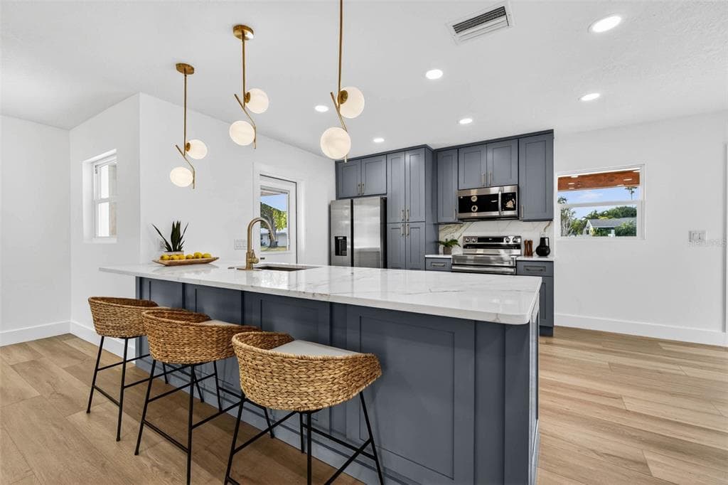 4623 CARSON Street, Street PETERSBURG, FL 33703 photo 5