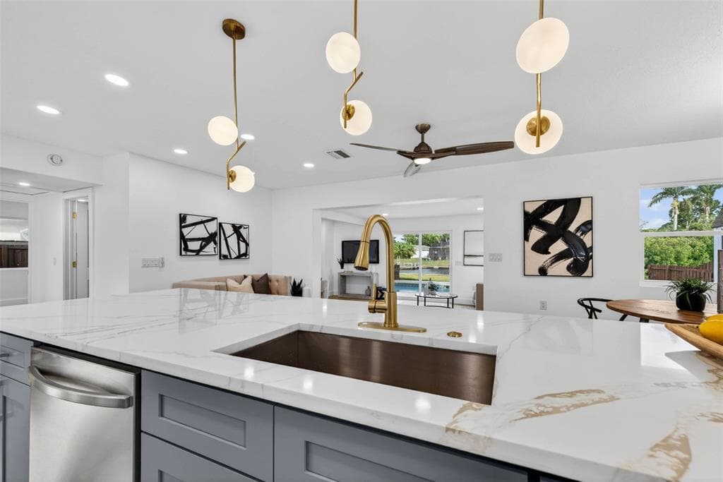 4623 CARSON Street, Street PETERSBURG, FL 33703 photo 4