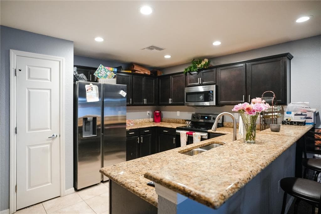 13123 LOGAN CAPTIVA Lane, GIBSONTON, FL 33534 photo 4