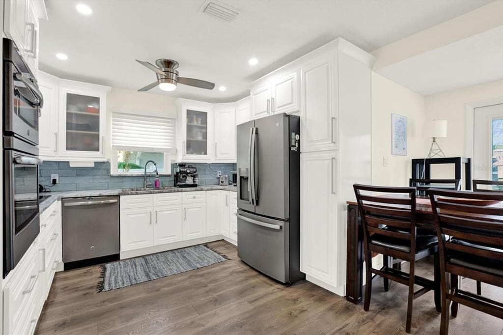 5201 18TH Avenue, GULFPORT, FL 33707 photo 5