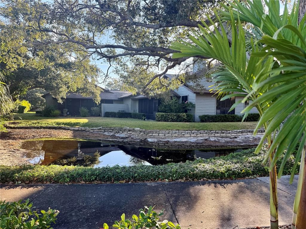 11711 RIDGEVIEW LANE, SEMINOLE, FL 33772 photo 2