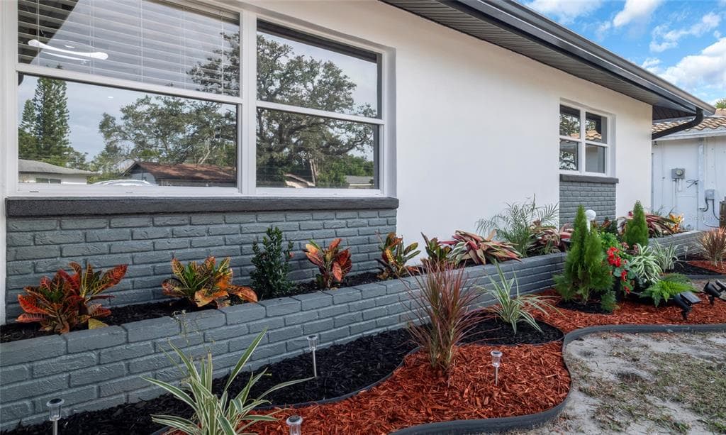 13740 94TH AVENUE, SEMINOLE, FL 33776 photo 3