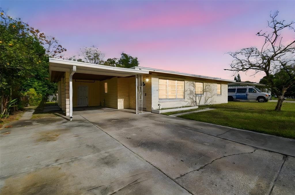 6915 BREAM STREET, TAMPA, FL 33617