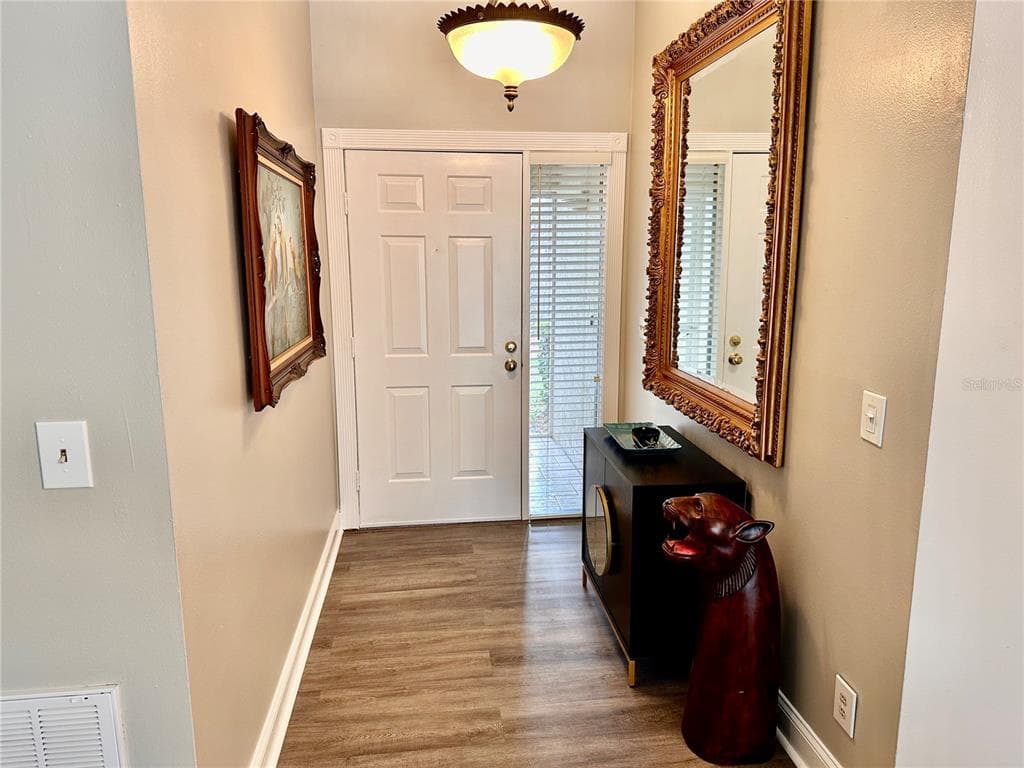 559 QUINTANA PLACE, Street PETERSBURG, FL 33703 photo 2