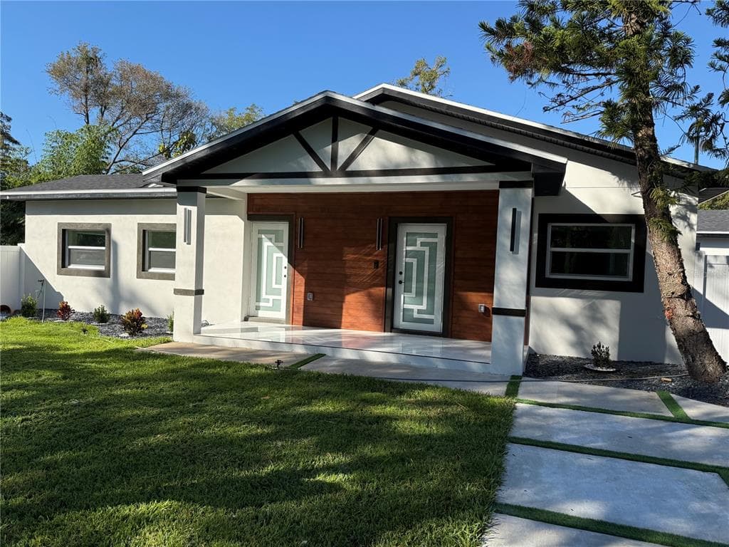 6402 WOODLYNNE AVENUE, TAMPA, FL 33614 photo 2