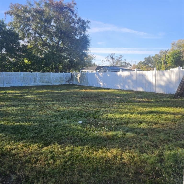 5215 17TH AVENUE, TAMPA, FL 33619 photo 2