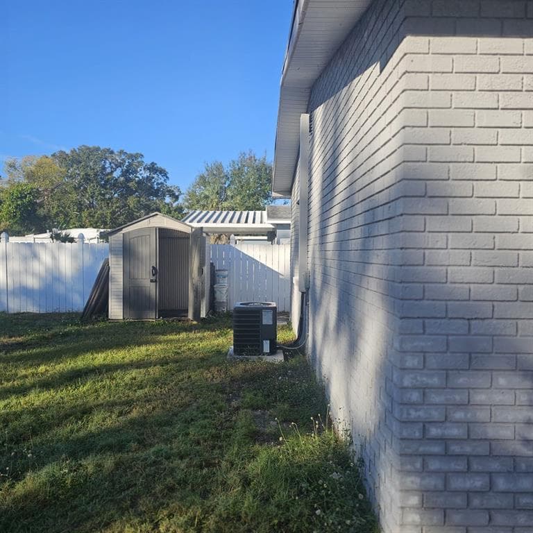 5215 17TH AVENUE, TAMPA, FL 33619 photo 4