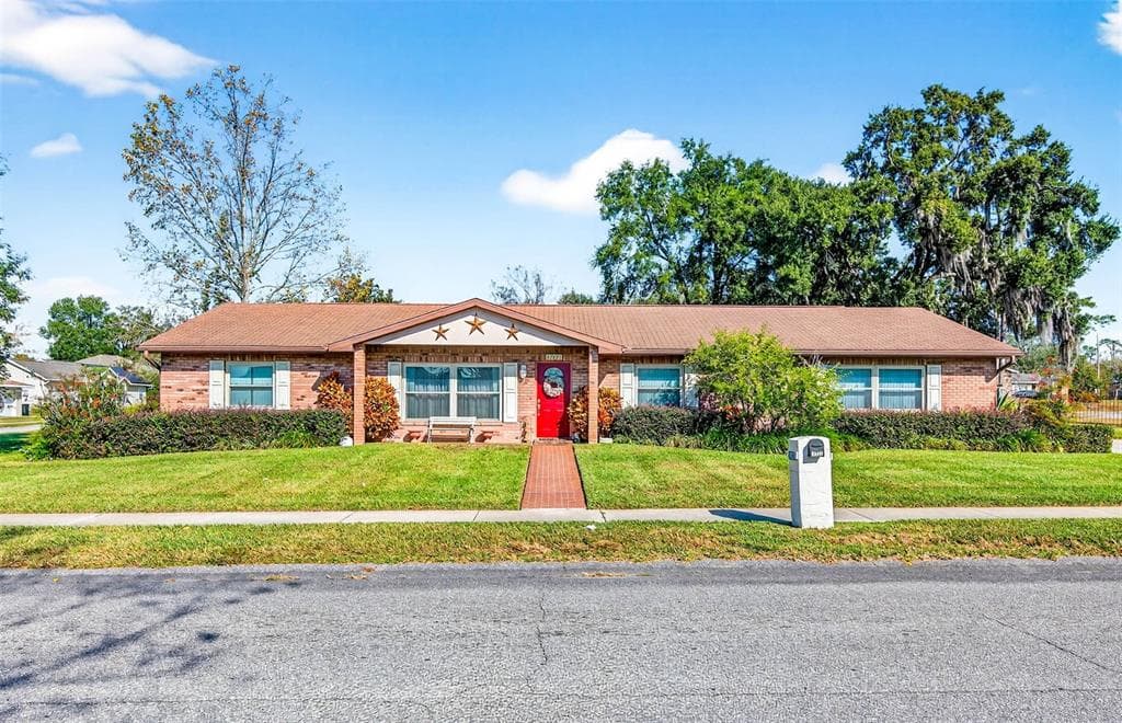 37821 WILLINGHAM Avenue, DADE CITY, FL 33525 photo 3