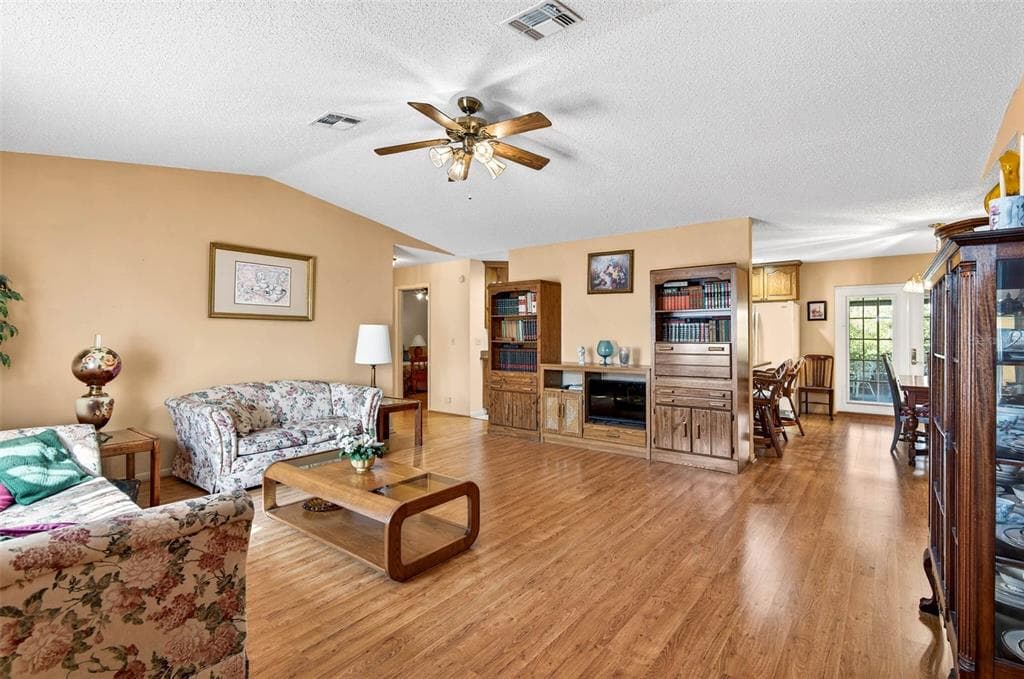 37821 WILLINGHAM Avenue, DADE CITY, FL 33525 photo 5