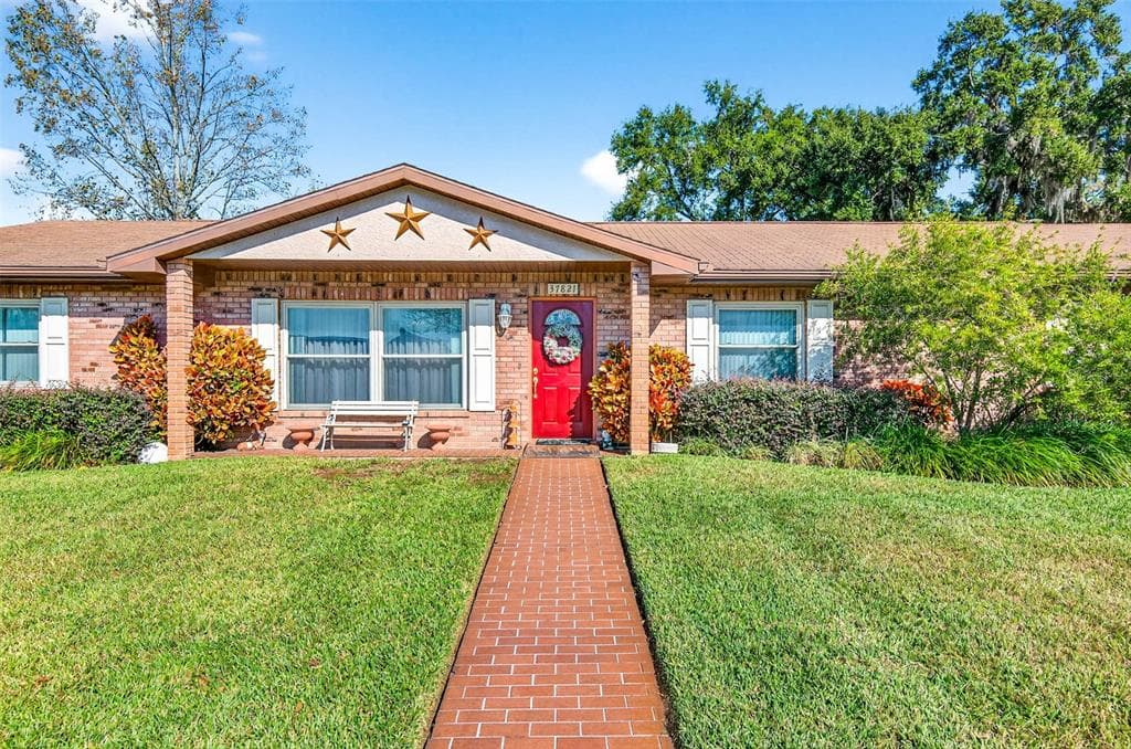 37821 WILLINGHAM Avenue, DADE CITY, FL 33525 photo 4