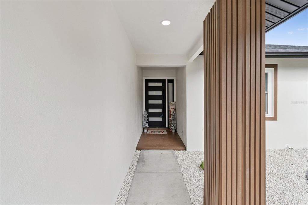 7853 SUNDOWN DRIVE, Street PETERSBURG, FL 33709 photo 5