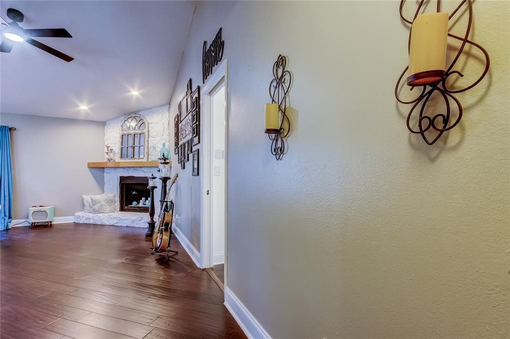 2651 CONCORDE COURT, CLEARWATER, FL 33761 photo 2