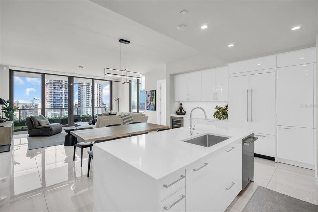 301 1ST STREET Unit 1205, Street PETERSBURG, FL 33701 photo 2