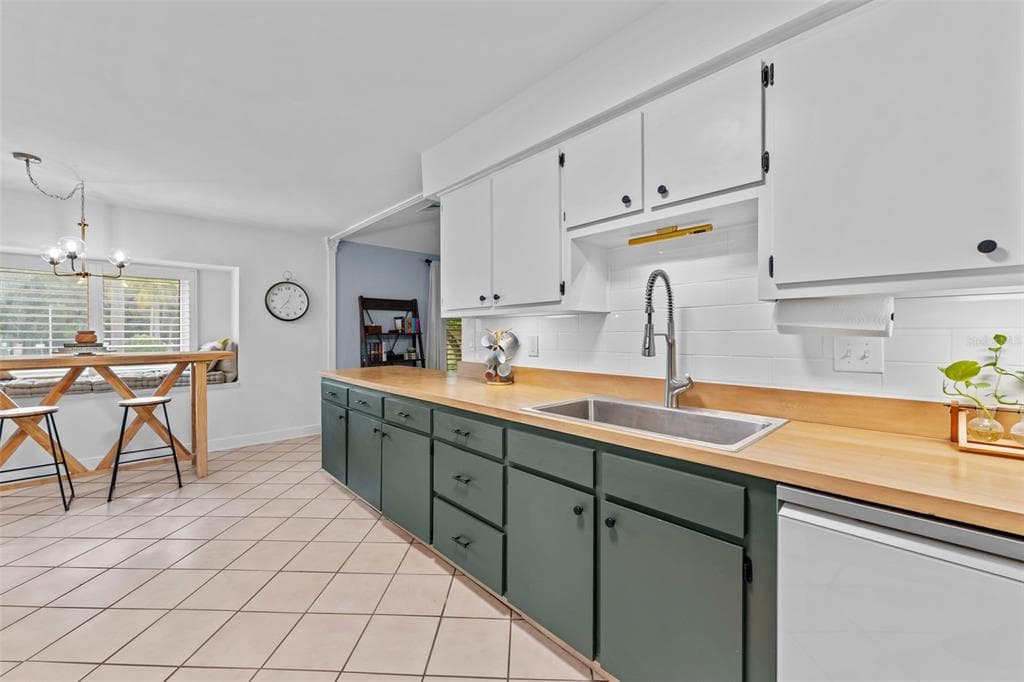 15102 SPRINGVIEW STREET, TAMPA, FL 33624 photo 4