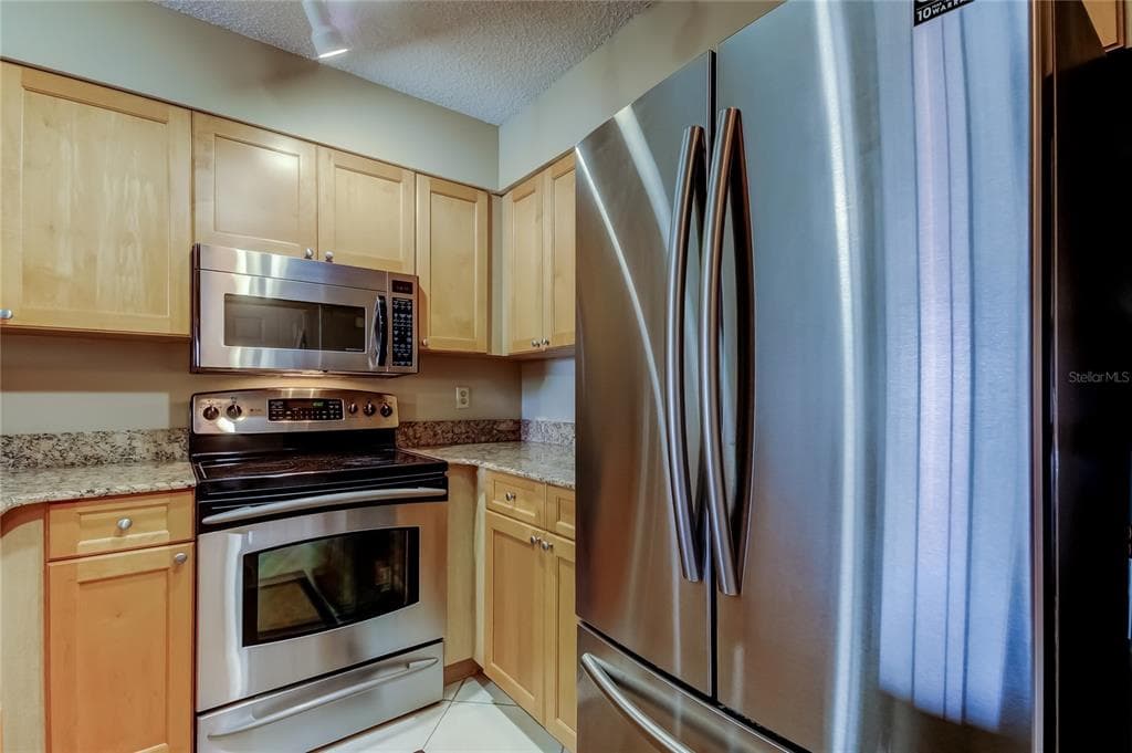 2400 FEATHER SOUND Drive Unit 1334, CLEARWATER, FL 33762 photo 4