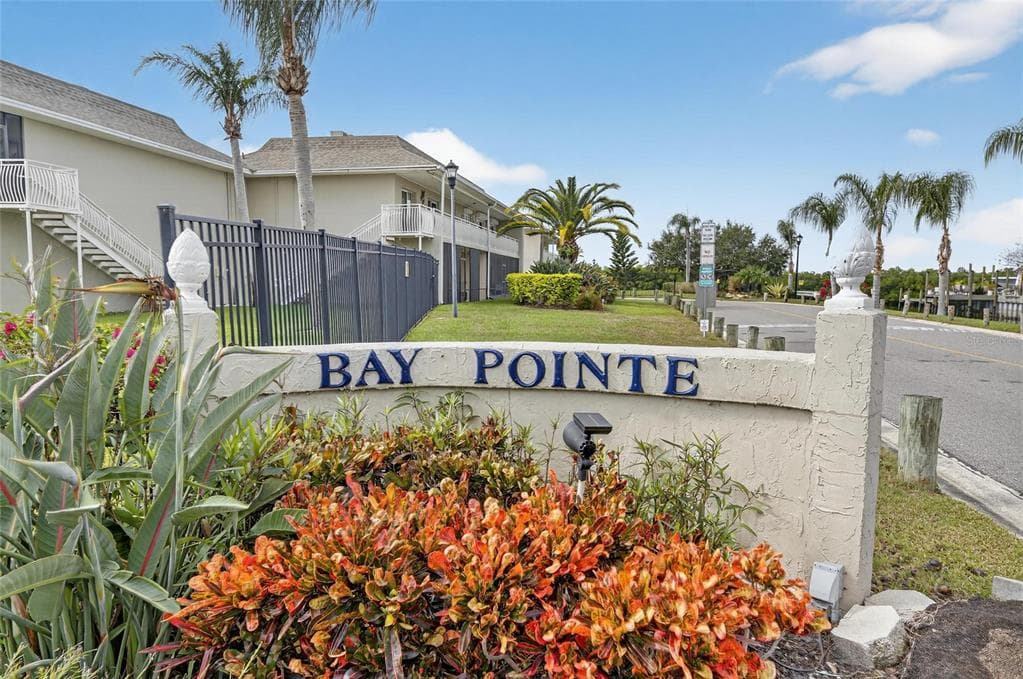 8831 BAY POINTE DRIVE Unit 107, TAMPA, FL 33615 photo 4