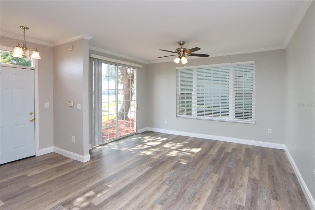 9088 LAKE CHASE ISLAND WAY Unit 9088, TAMPA, FL 33626 photo 2