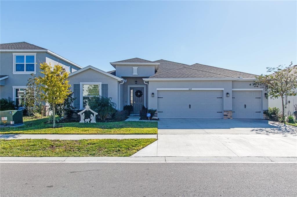 7629 BROAD RIVER AVENUE, LAND O LAKES, FL, 34638 photo 2